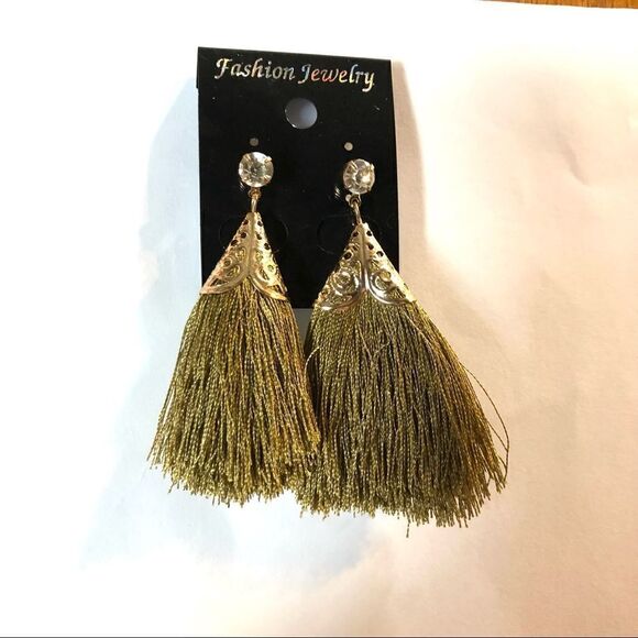 Green Boho Tasseled Earrings (A)103 - Picture 4 of 5